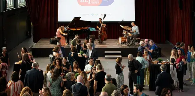 Grup de jazz - Celebració del 20è aniversari UCF al Mercat del Born