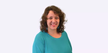 Celia Ramón, Comunicació